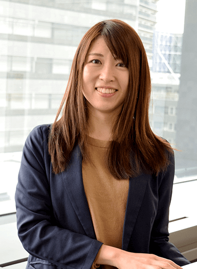 赤澤 彩香|2015年入社　産電営業本部|陰ながら産業を支えている実感が仕事のやりがいです